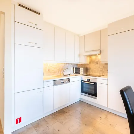 Plaza G2624 Located On The Apartment